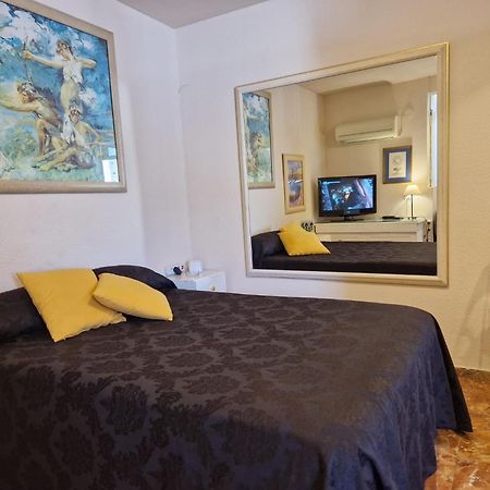Style Apartments City Center Валенсия Экстерьер фото